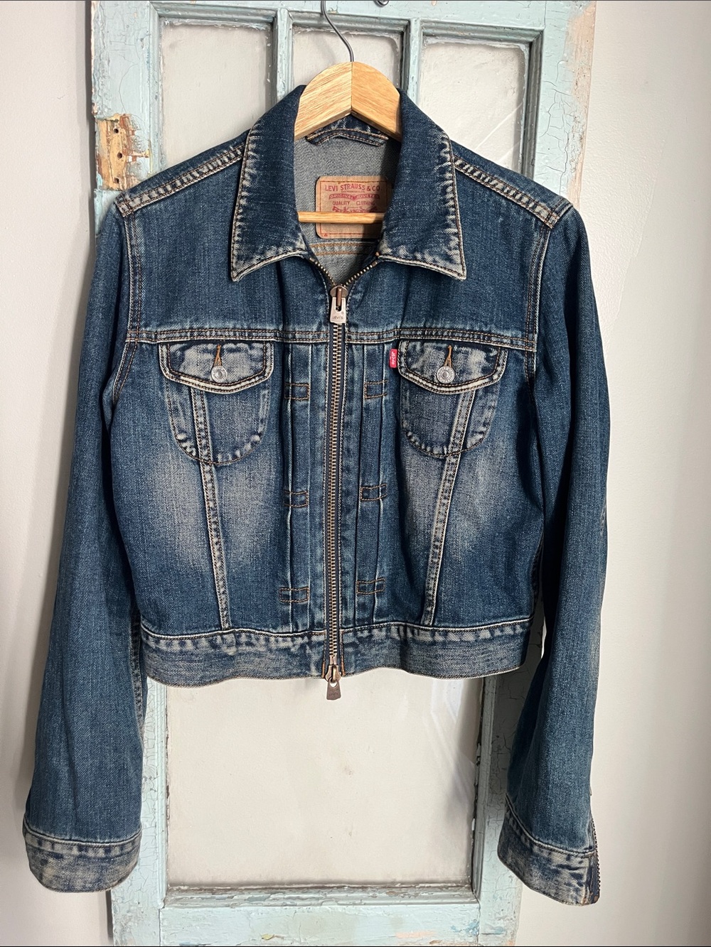 Levi's Women's Dark Blue Washed Denim Zip Jacket